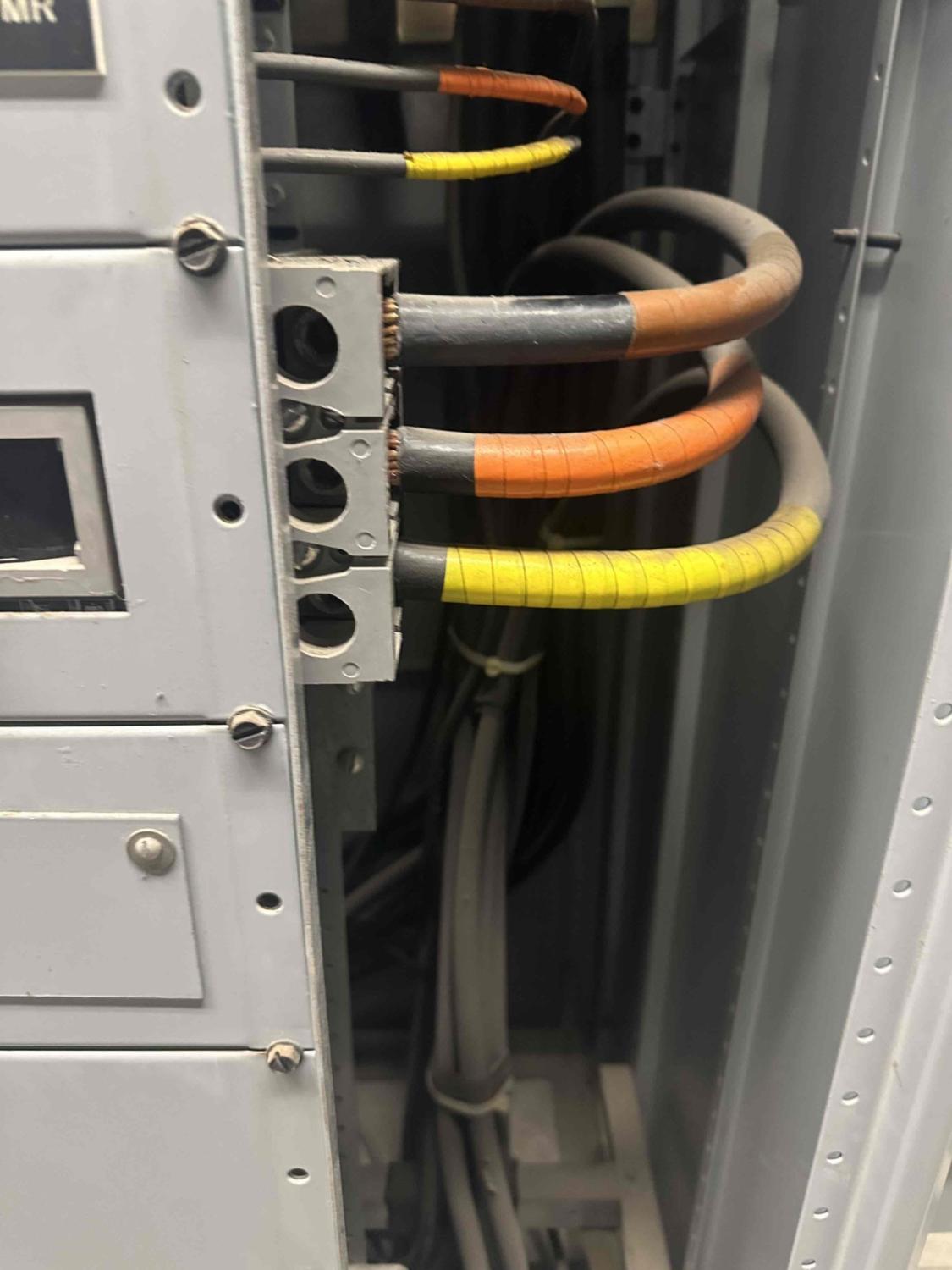 main breaker repair 250 amp breaker tripping commercial electrical issue emergency electrical service Fort Myers Fort Myers electrician Emergency Main Breaker Repair with Temporary Bypass – Fort Myers, FL