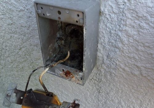 Burnt Outlet Replacement Near Water Heater – Cape Coral, FL