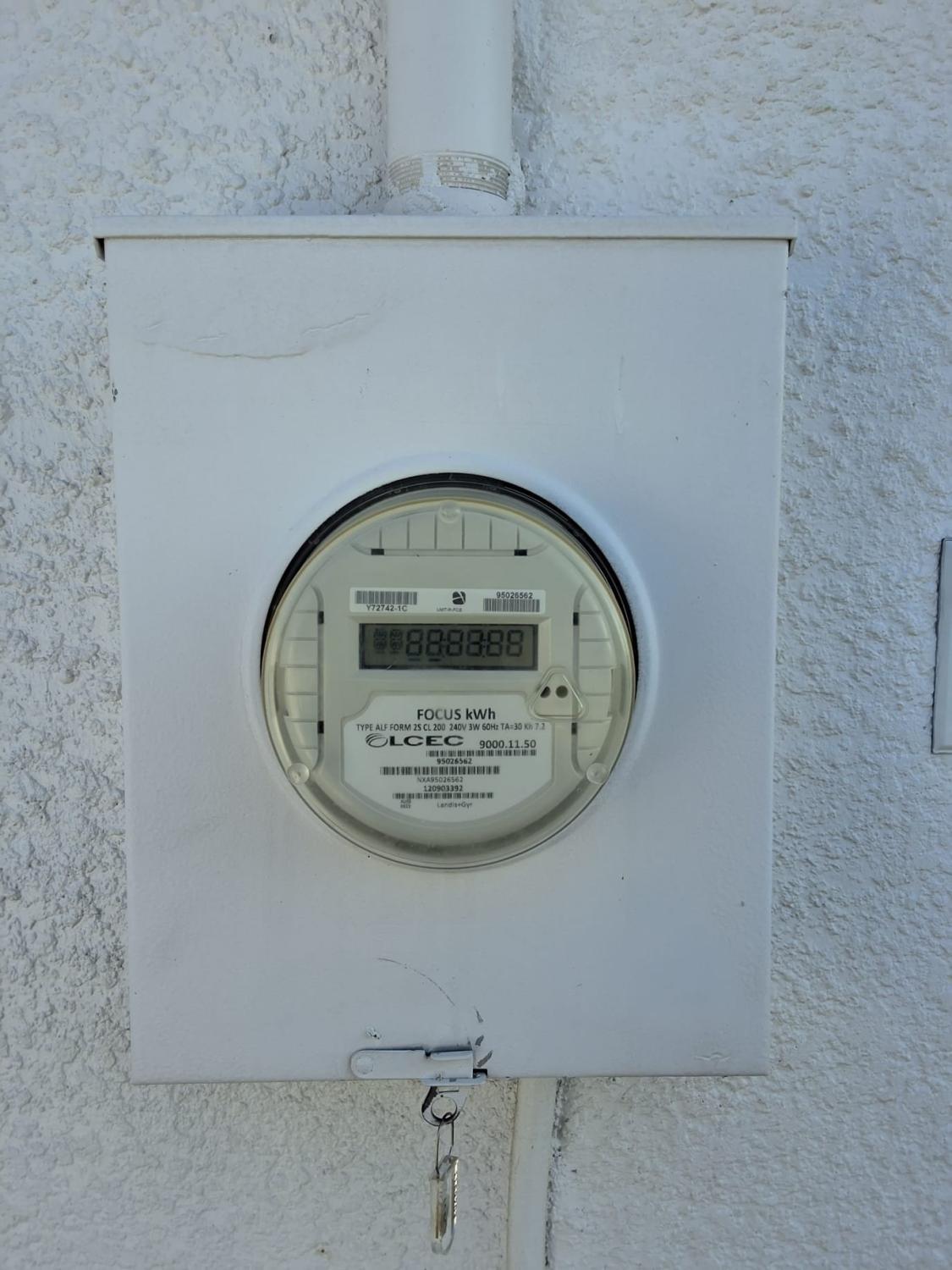 Burnt Outlet Replacement Near Water Heater – Cape Coral, FL