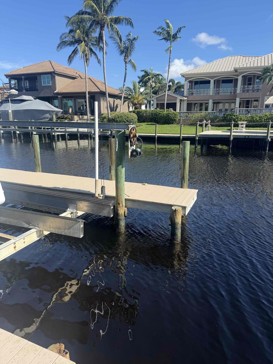 Dock Electrical Dock Dock Lift Motor Hookup & Electrical Repairs – Fort Myers, FL