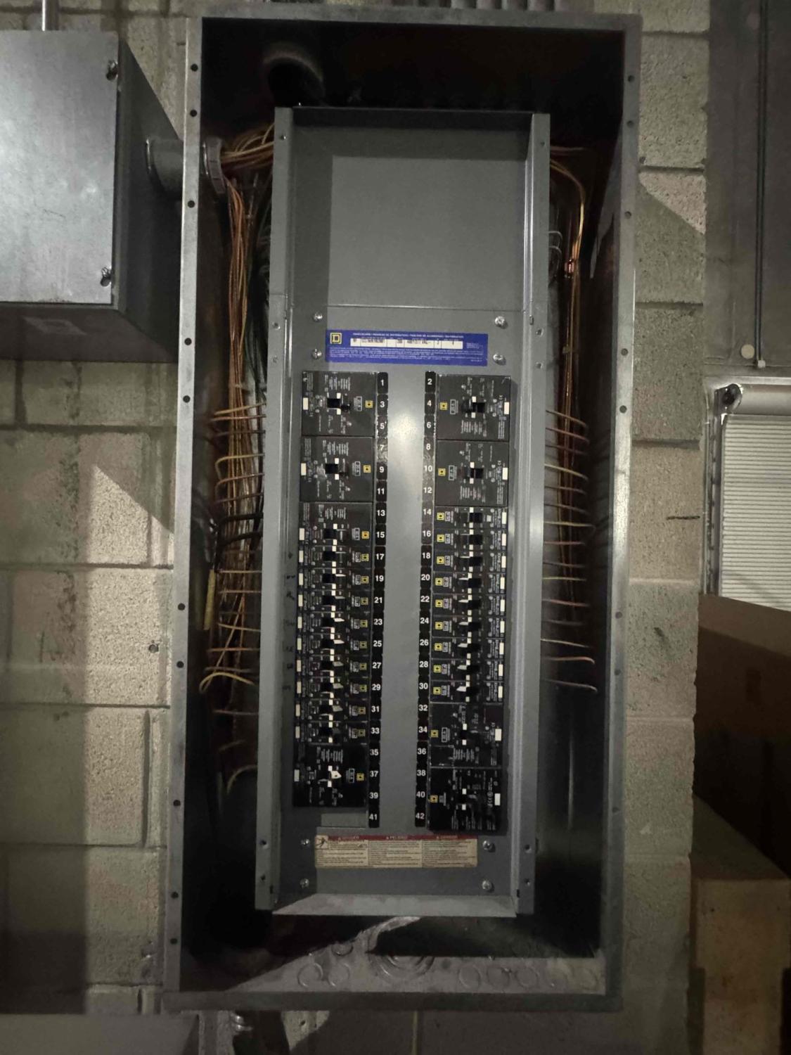 Electrical Disconnect Installation for Forklift – Fort Myers, FL