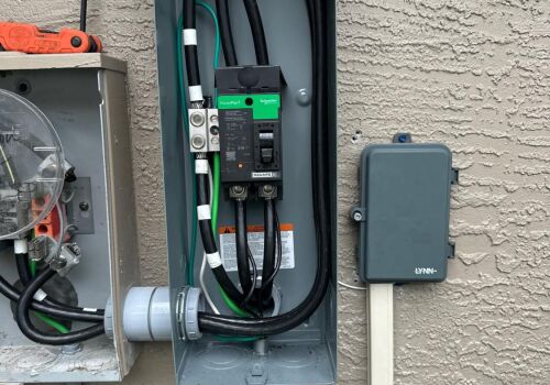 200-AMP Main Panel Replacement & Disconnect Installation – Naples, FL